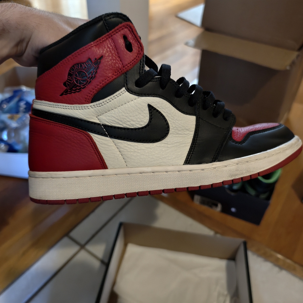 Air Jordan 1 Retro High OG Sneakers